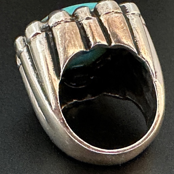 Dian Malouf Turquoise Heart Cocktail Ring - Picture 3 of 8